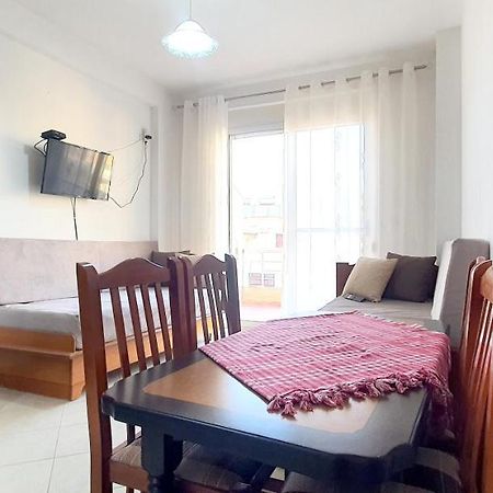 Sea & Sun Apartment Durrës Buitenkant foto