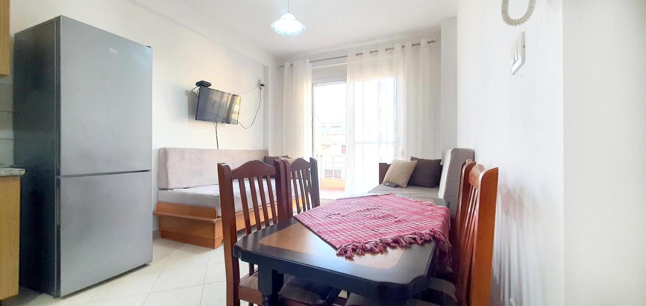 Sea & Sun Apartment Durrës Buitenkant foto