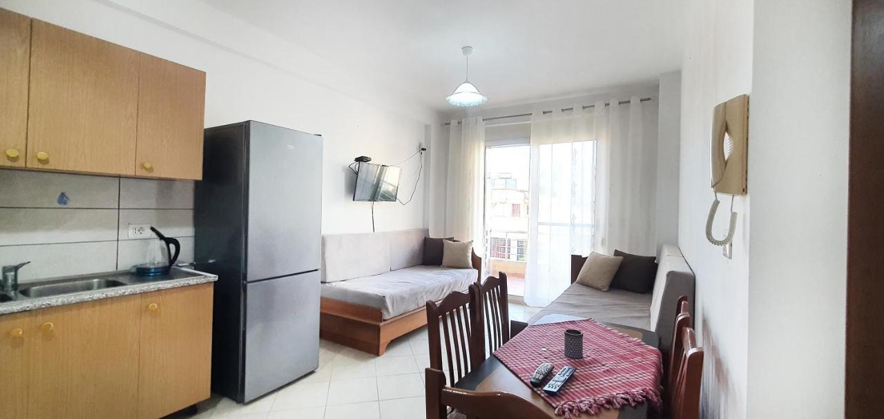 Sea & Sun Apartment Durrës Buitenkant foto